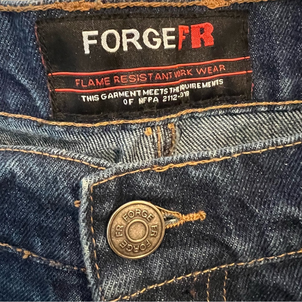 SOLD Men's Forge FR Flame Resistant Work Jeans Dark Wash Bootcut Size 38X30 - Picture 2 of 7